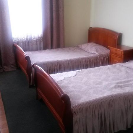 Marlen Hotel Rivne Eksteriør billede