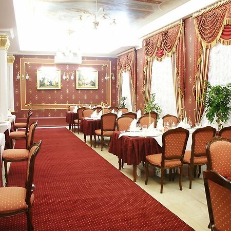 Marlen Hotel Rivne Eksteriør billede