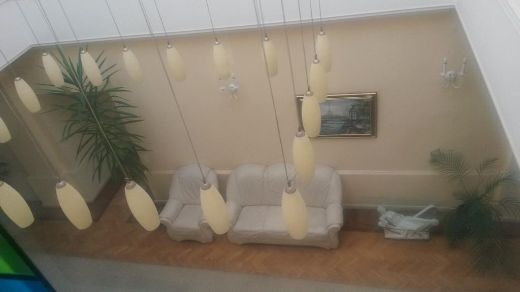 Marlen Hotel Rivne Eksteriør billede
